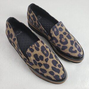 Donald Pliner Conner Leopard Loafer Womens 6.5 Black Leather Slip On Flat Shoe